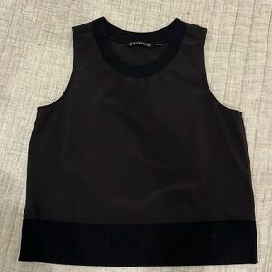 Athleta top